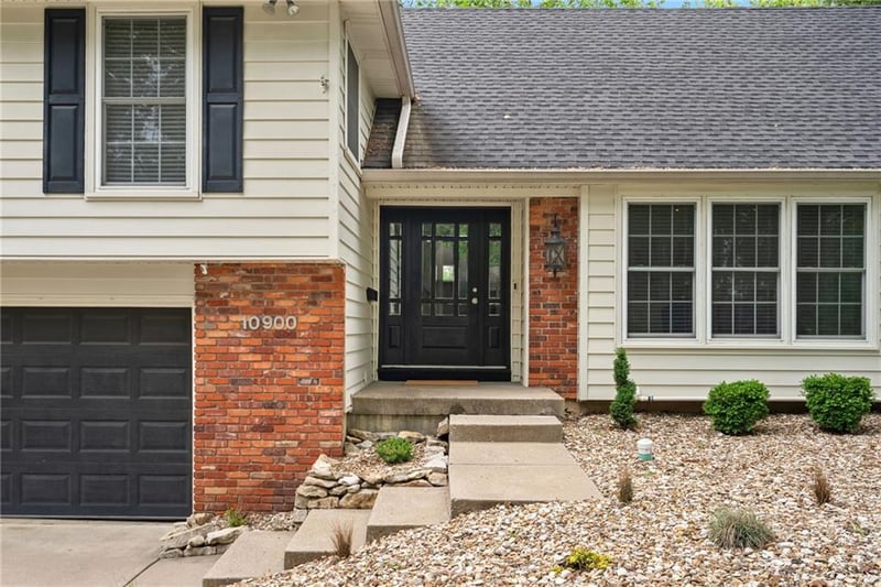 10900 Forest Ave, Kansas City, MO 64131