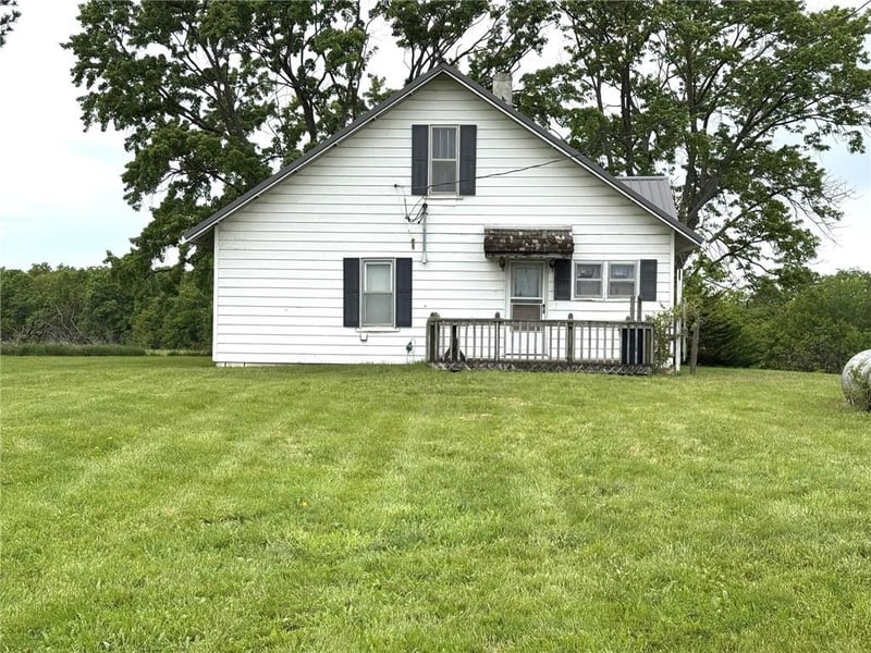 19354 235th St, Jameson, MO 64670