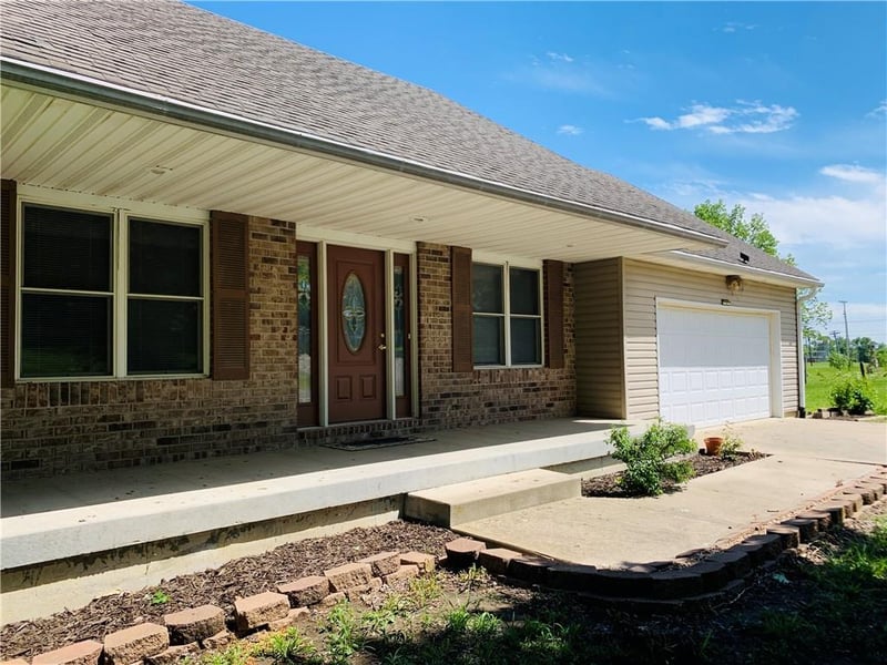 505 S Broadway St, Butler, MO 64730