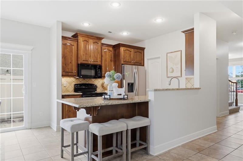 15602 W 61st St, Shawnee, KS 66217