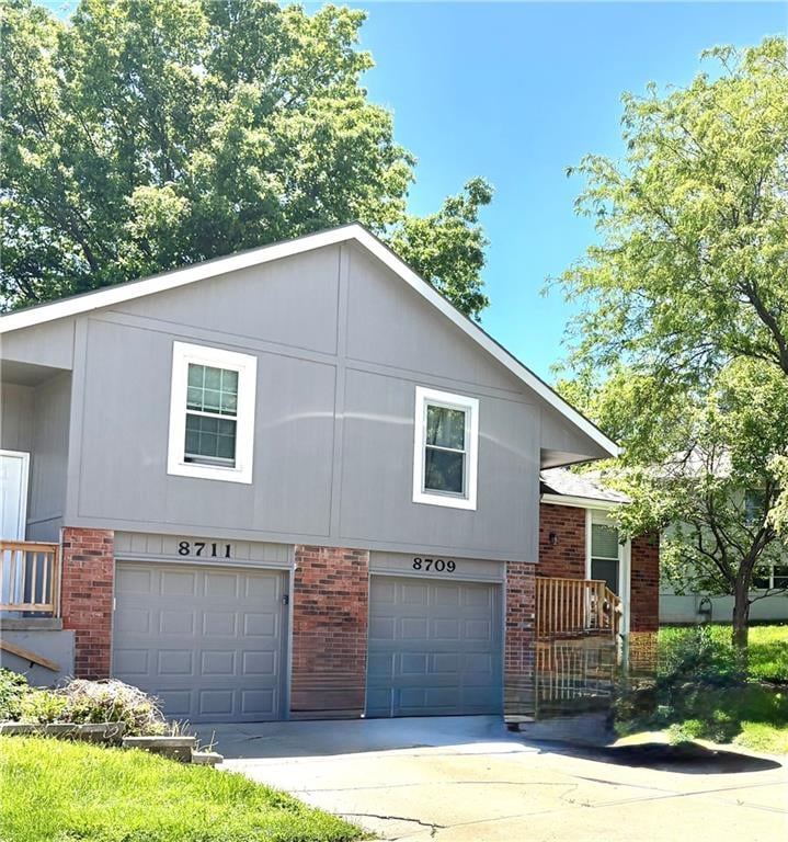 8709 Hull Ave, Kansas City, MO 64154