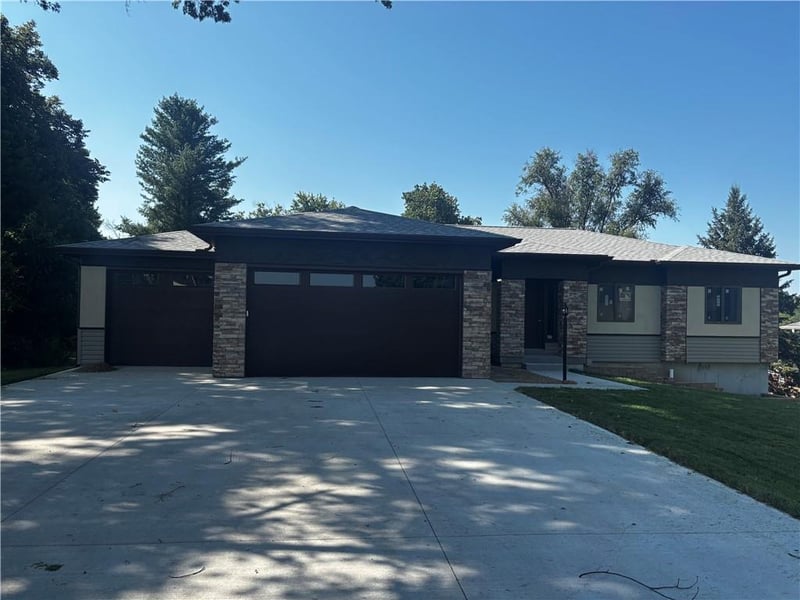 3408 Brown St, St Joseph, MO 64506