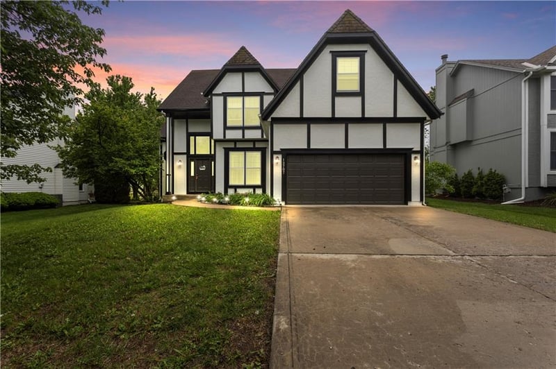 12707 122nd St, Overland Park, KS 66213