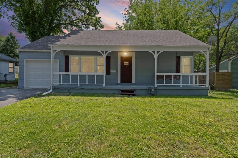 3605 52nd Ter, Kansas City, MO 64119