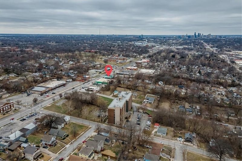 5518-5520 Truman Rd, Kansas City, MO 64127