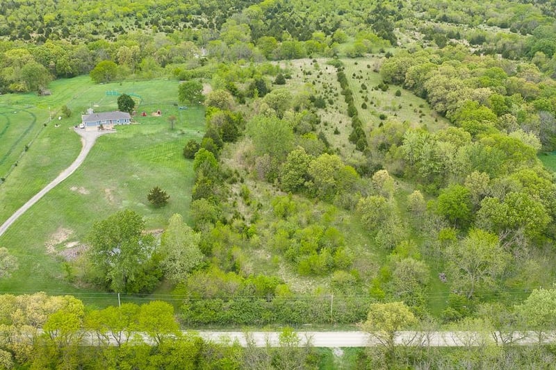 00000 Dempsey Rd, Leavenworth, KS 66048