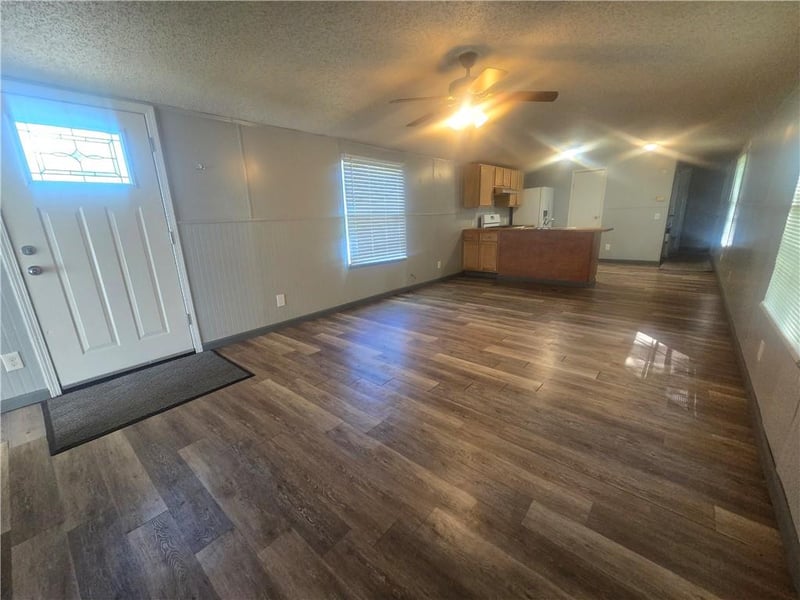 120 Maple Ln, Napoleon, MO 64074