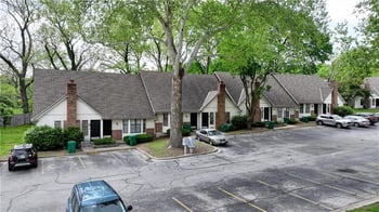 9730 Locust St, Kansas City, MO 64131