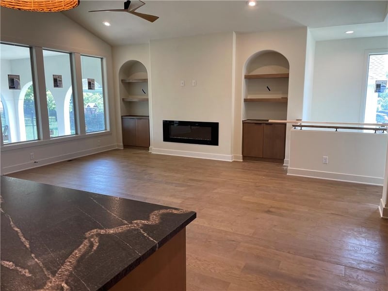 2701 NE Crestview St, Blue Springs, MO 64029