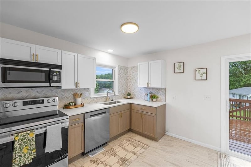 505 82nd St, Kansas City, MO 64118