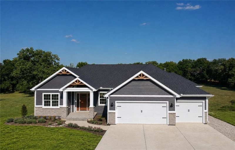 22940 Necole Rd, Holton, KS 66436