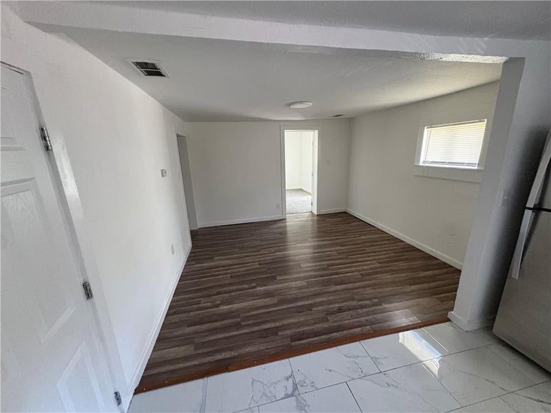 1004 Walnut St, Independence, MO 64050