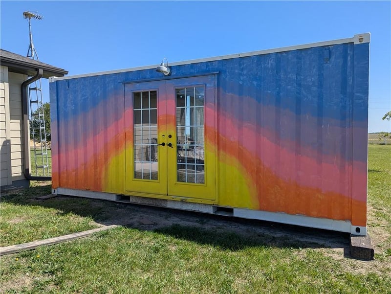 1463 Us 73 Hw, Hiawatha, KS 66434