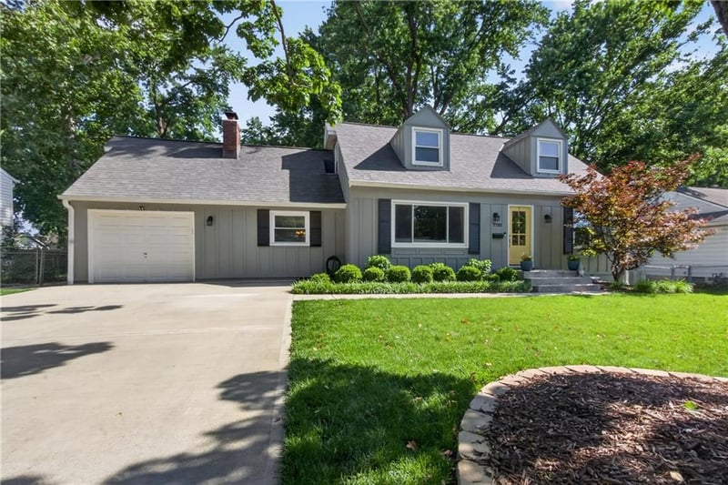 7721 96th Ter, Overland Park, KS 66212