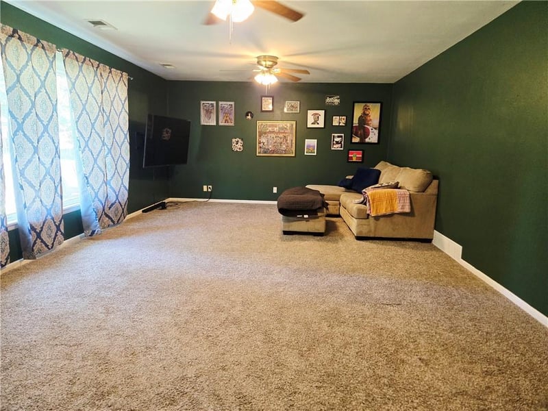 2007 N Michigan St, Pittsburg, KS 66762