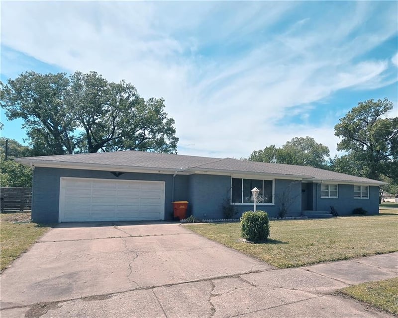 2007 N Michigan St, Pittsburg, KS 66762