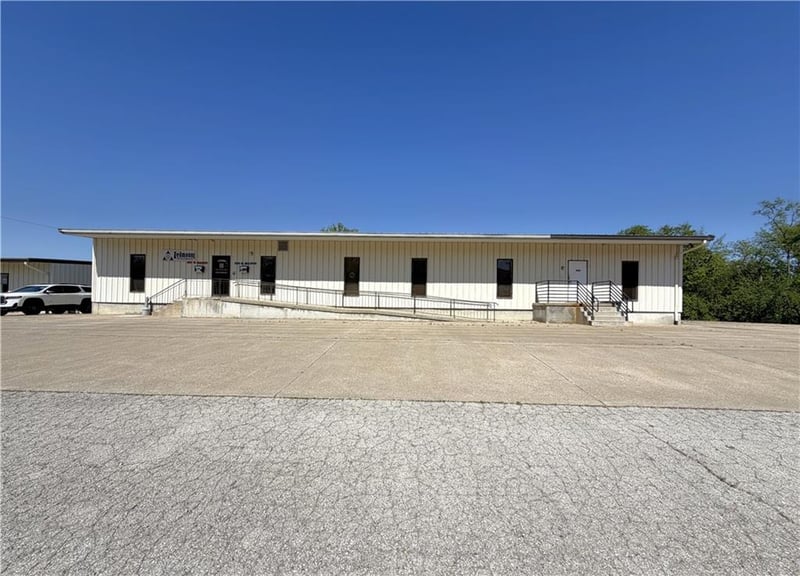 305 Mason St, Carrollton, MO 64633
