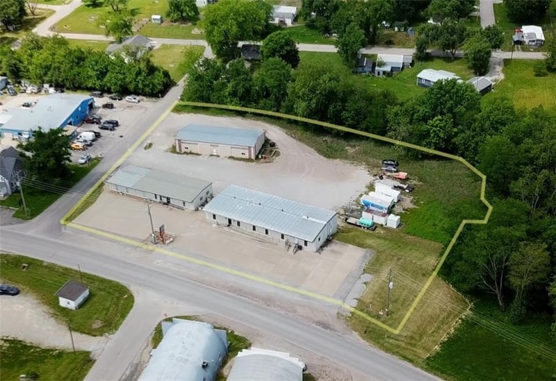 305 Mason St, Carrollton, MO 64633