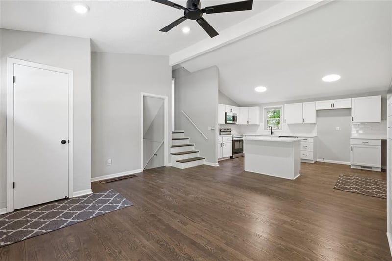 3401 67th St, Kansas City, MO 64119