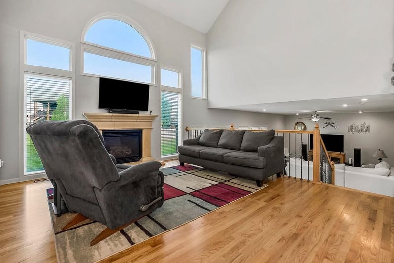 9105 Kansas Ct, Kansas City, MO 64156