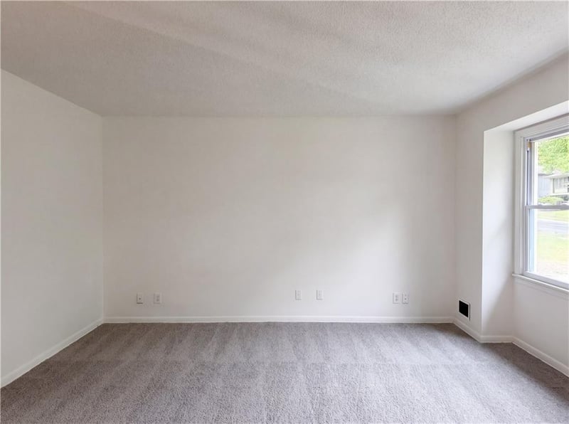 9401 84th Ter, Raytown, MO 64138