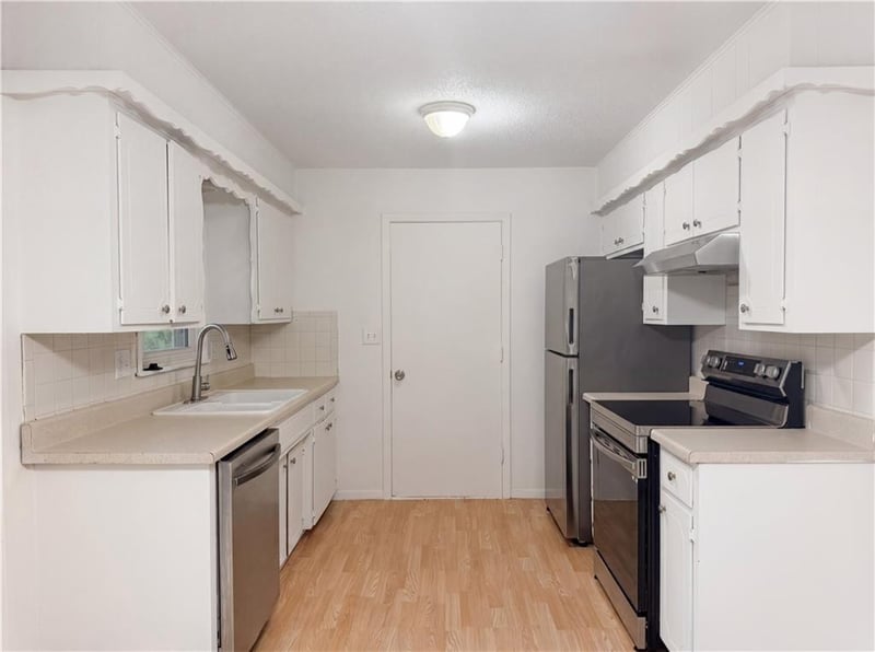 9401 84th Ter, Raytown, MO 64138