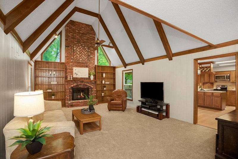 9010 Swarner Dr, Lenexa, KS 66219