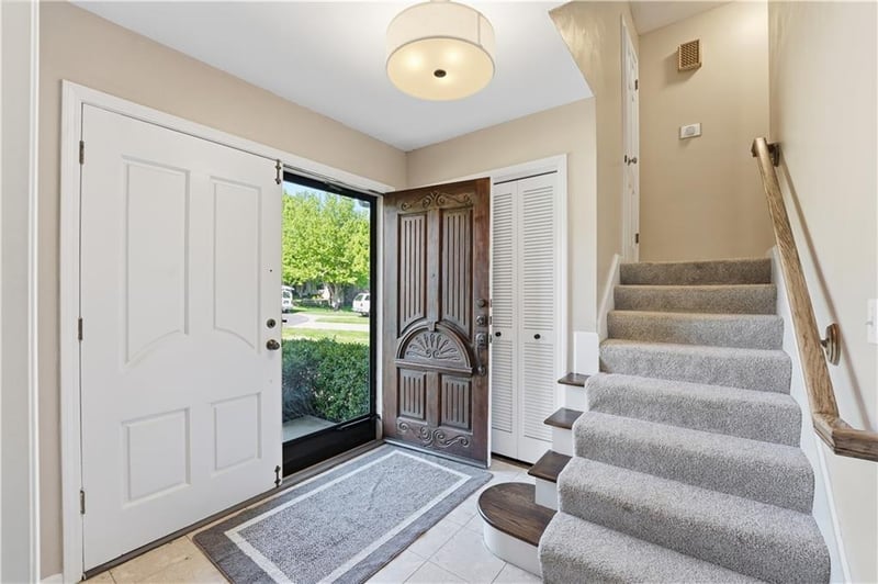5475 W 85th Ter, Prairie Village, KS 66207