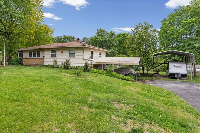 12409 54th St, Kansas City, MO 64133