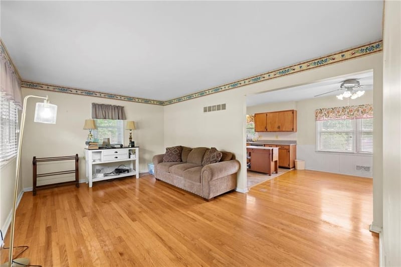 12409 54th St, Kansas City, MO 64133