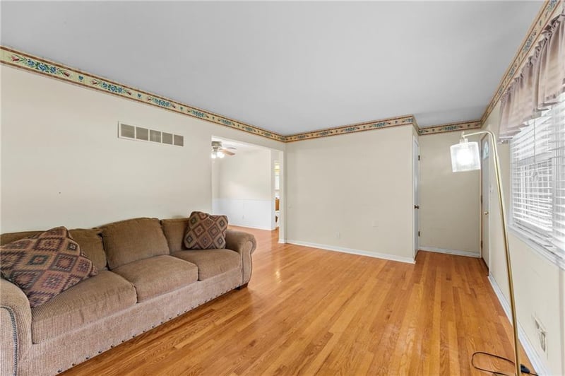12409 54th St, Kansas City, MO 64133