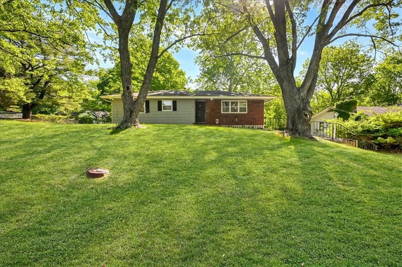 509 Topeka Ave, Leavenworth, KS 66048