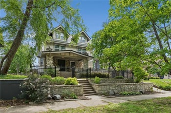 3827 Harrison Blvd, Kansas City, MO 64109