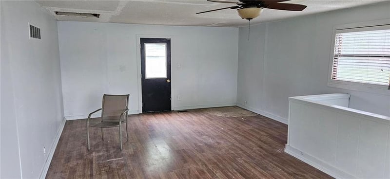608 10th St, Holden, MO 64040