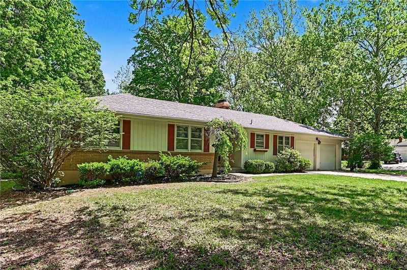 10508 82nd St, Raytown, MO 64138