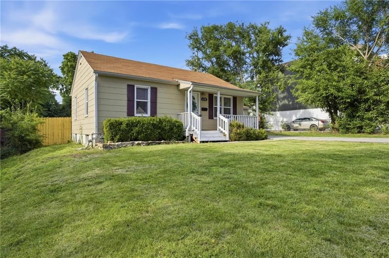 418 87th Ter, Kansas City, MO 64114