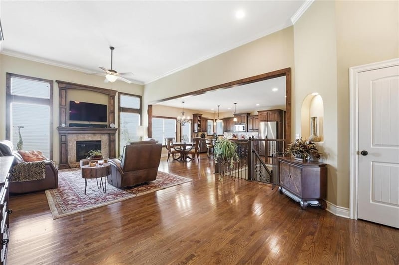 9308 N Bellview Ave, Kansas City, MO 64155