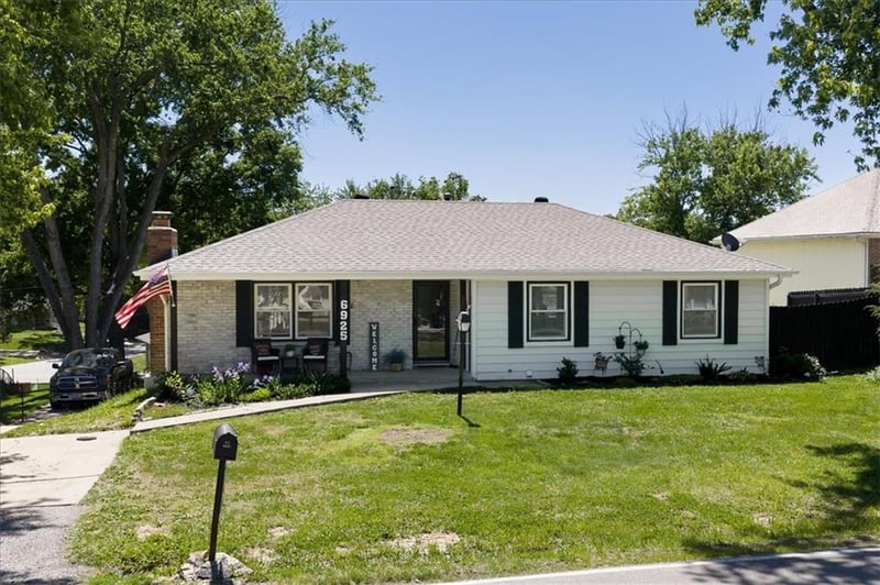 6925 Blair Rd, Kansas City, MO 64152