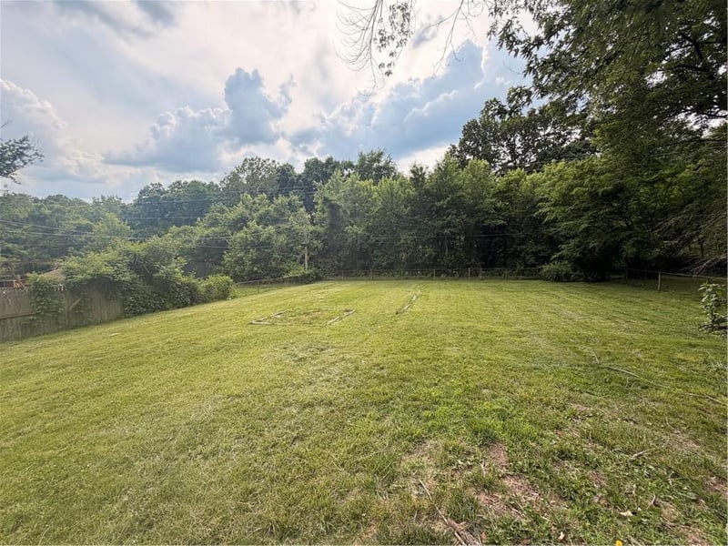 5910 Michigan Ave, Kansas City, MO 64118