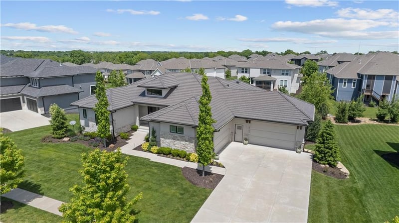 15709 El Monte St, Overland Park, KS 66224