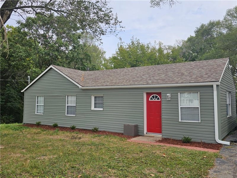 701 Allen Rd, Independence, MO 64050