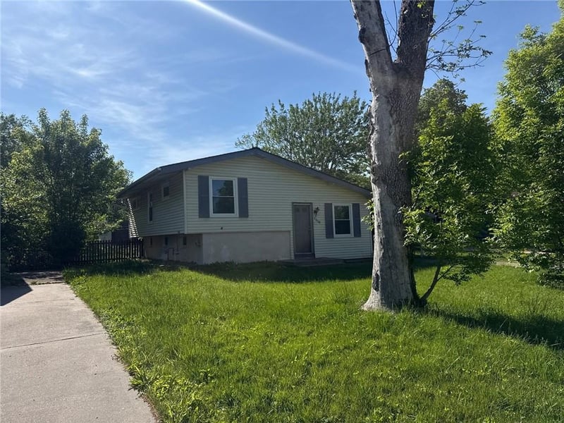 4258 Colorado Ave, Kansas City, MO 64117