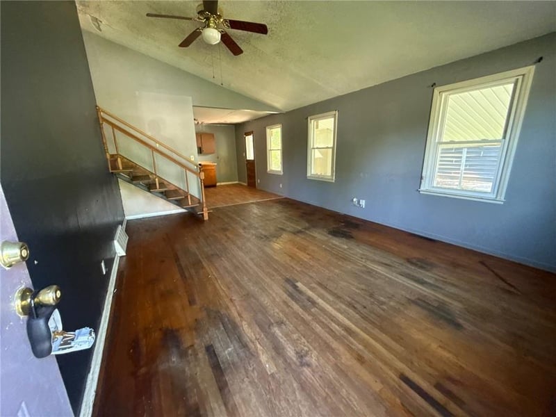 4258 Colorado Ave, Kansas City, MO 64117