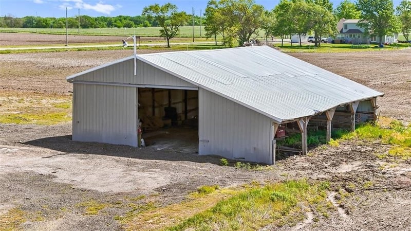 37755 159th St, Edgerton, KS 66021
