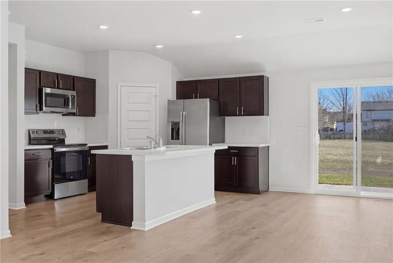 613 Bluebird St, Gardner, KS 66030