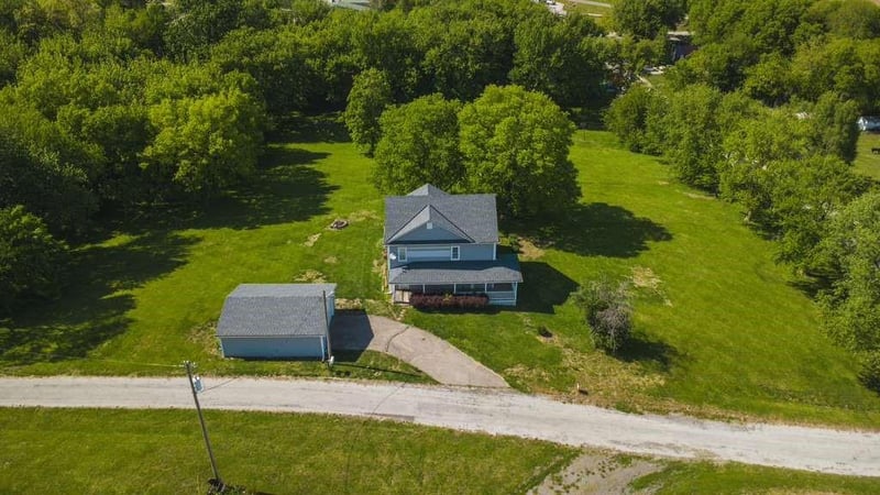 1261 Mill St, Dearborn, MO 64439