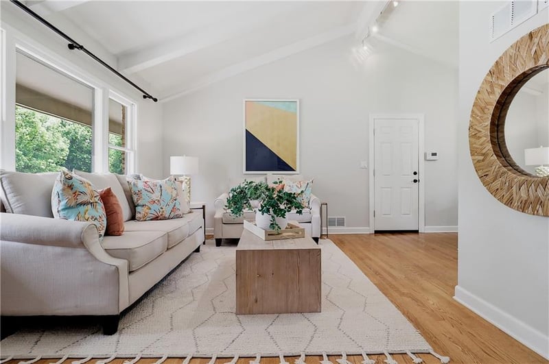 9336 Hardy Dr, Overland Park, KS 66212