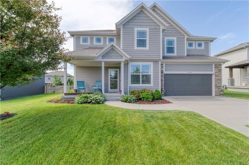 19005 166th St, Olathe, KS 66062