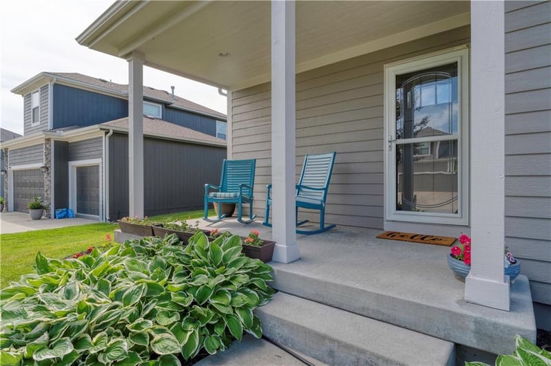 19005 166th St, Olathe, KS 66062