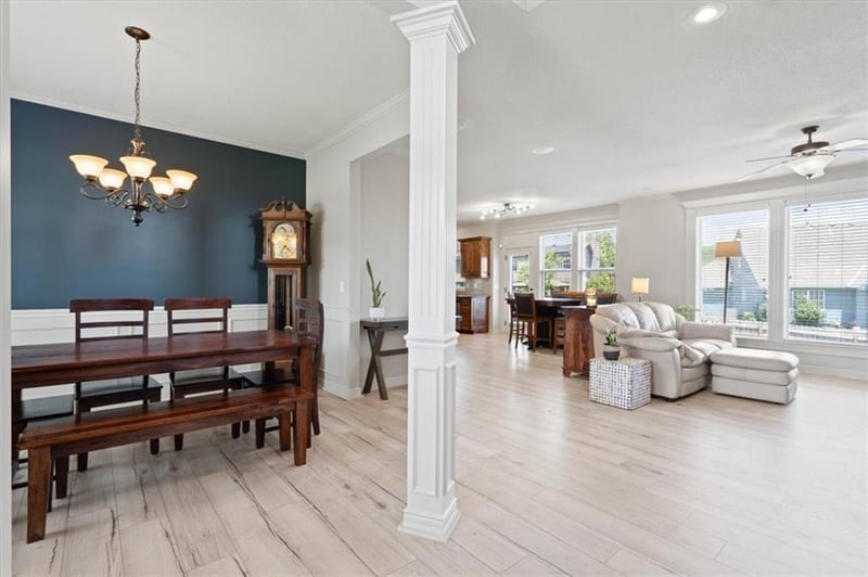 1404 41st Cir, Lee's Summit, MO 64082